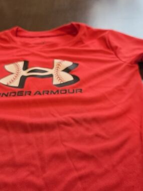 Under Armour Kids Red Short Sleeve Logo Tee